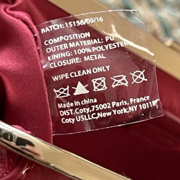 Miu Miu Red Patent Leather Clutch/Pochette Crossbody - Picture 4 of 5